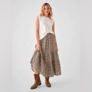 EUC Faherty Valentina Dream Gauze Cotton tiered skirt small